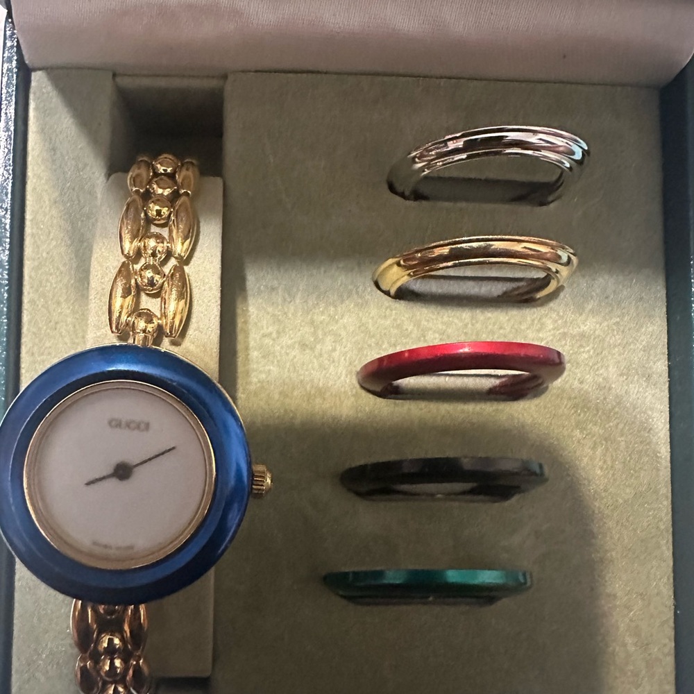 Gucci vintage watch